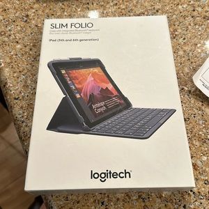 Slim folio I pad case for 5th and 6th generation